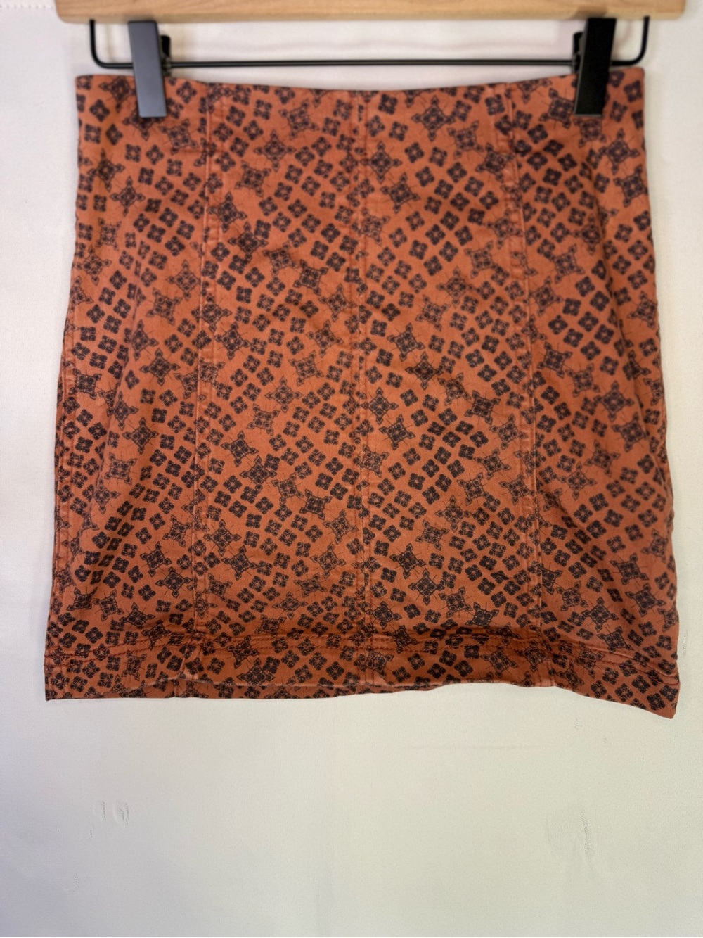 Free People - Burnt Orange Patterned Boho Mini Skirt - Size 2